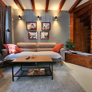 Apartment The-point Lovely In Center Of, Bucharest